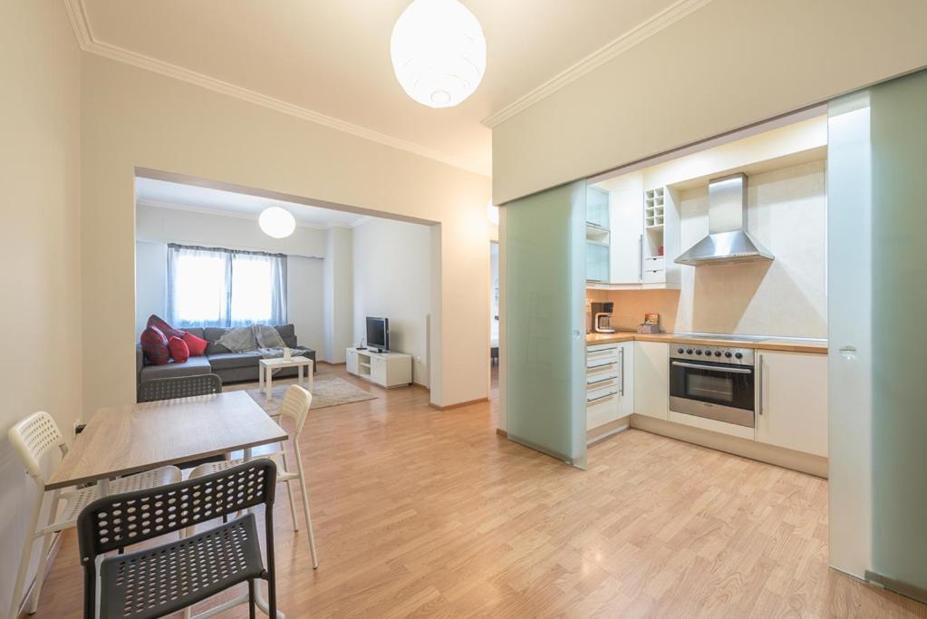Pame Rentals - Entire Apartment With Free Parking أثينا المظهر الخارجي الصورة