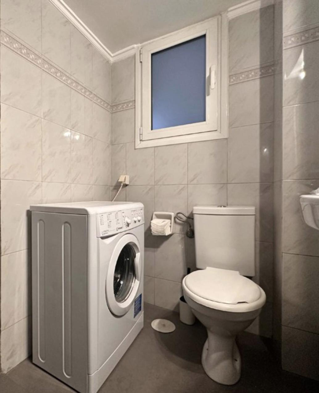 Pame Rentals - Entire Apartment With Free Parking أثينا المظهر الخارجي الصورة